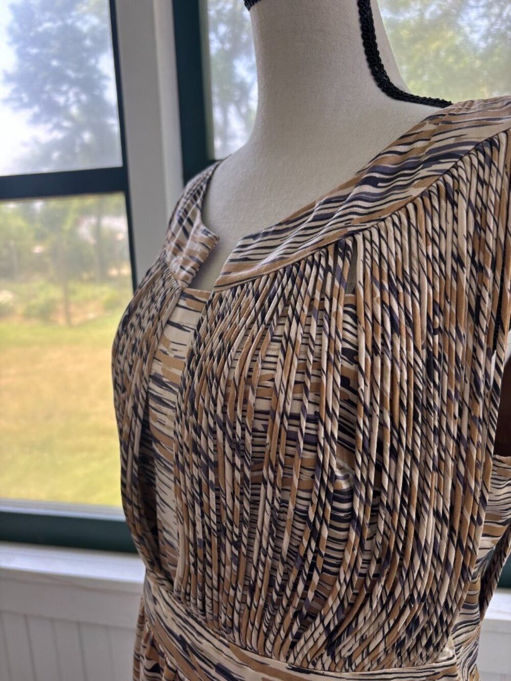 Etcetera | 100% Silk Print Sheath Dress | Size 8 | Like New — Amazing Deal - Picture 2 of 5